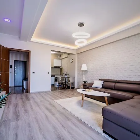 Penthouse Chic By Landev * Brasov