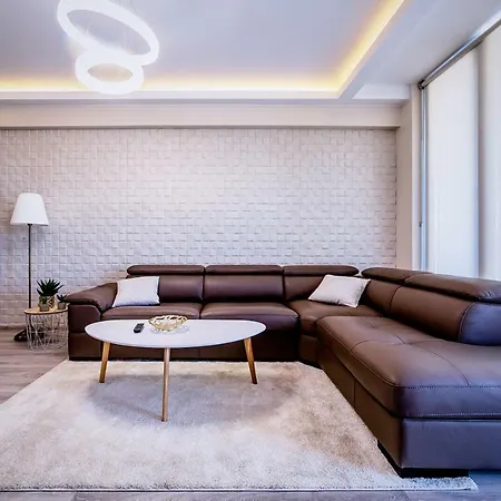 Apartment Penthouse Chic By Landev