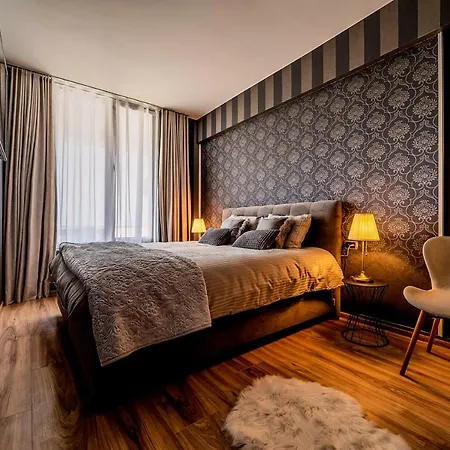Penthouse Chic By Landev * Brasov